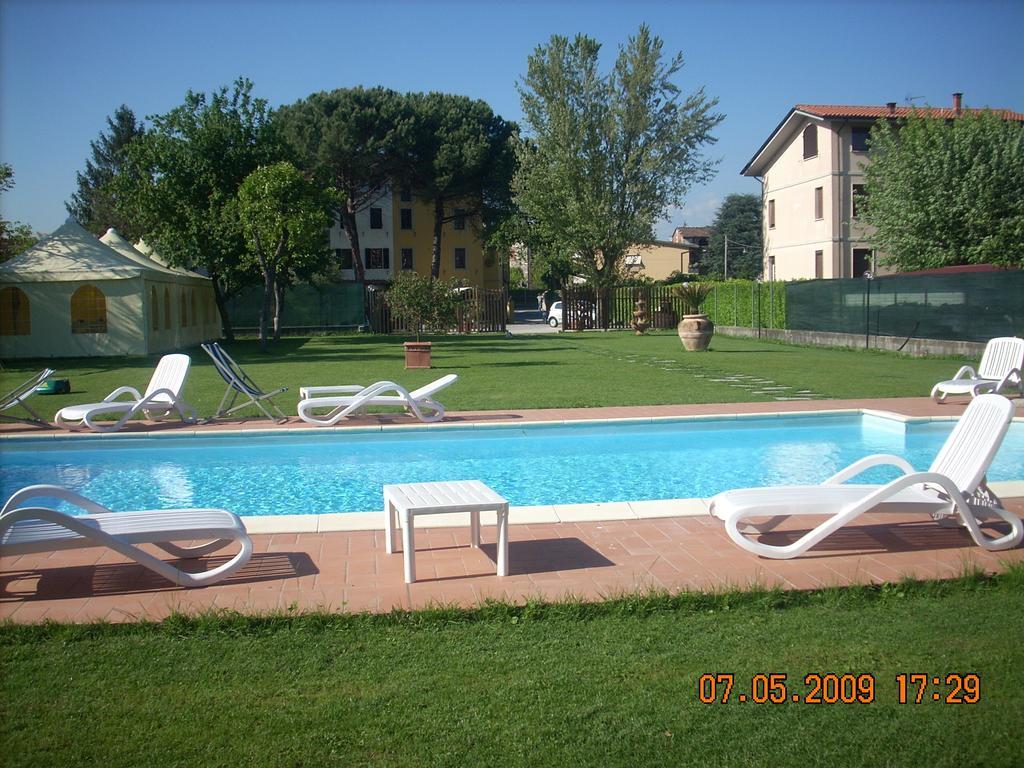 B&B Il Casale Di Nanni Лука Екстериор снимка